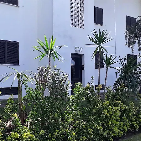 Апартаменты Mouramar- Garagem, Piscina & Wifi Виламура