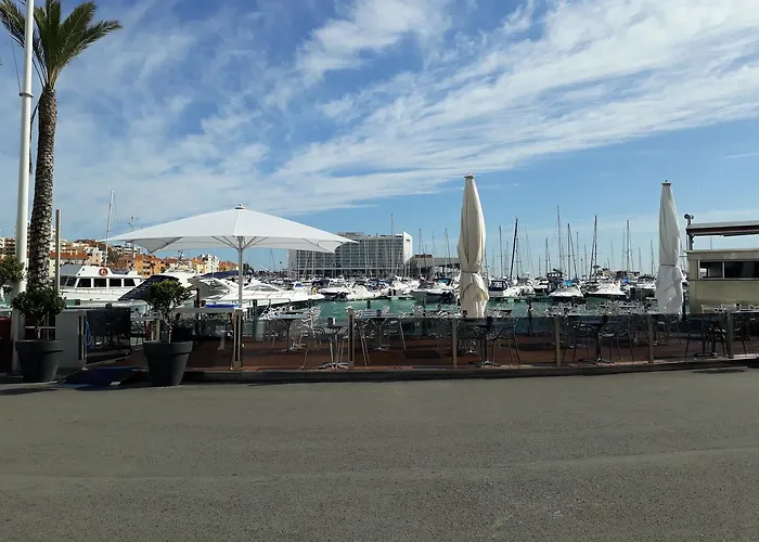 Mouramar- Garagem, Piscina & Wifi