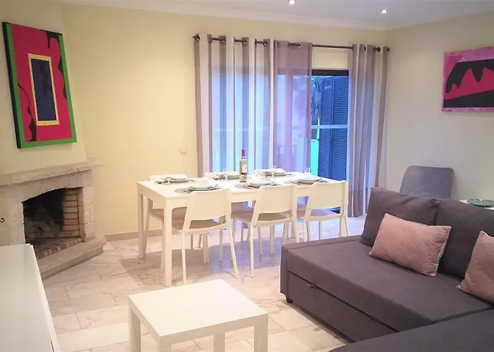 Mouramar- Garagem, Piscina & Wifi Apartmán *