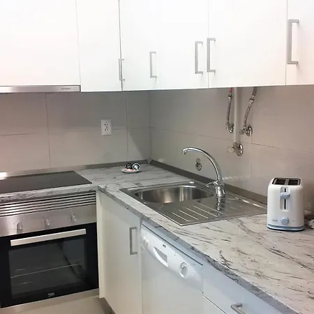 Apartment Mouramar- Garagem, Piscina & Wifi *