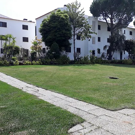 Mouramar- Garagem, Piscina & Wifi Apartamento *