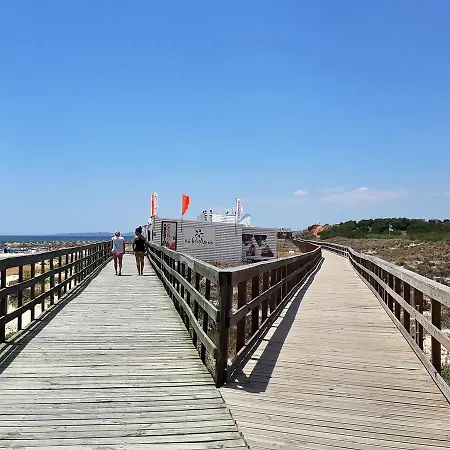 Apartamento Mouramar- Garagem, Piscina & Wifi