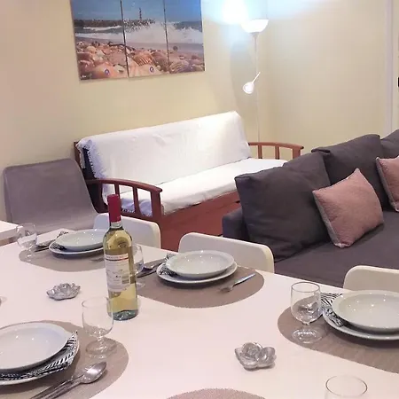 Mouramar- Garagem, Piscina & Wifi Apartamento *